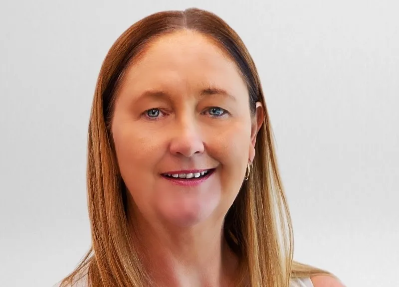 Julie Thomas
